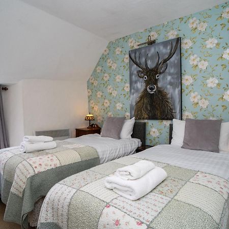 Rams Head Inn Dolton Экстерьер фото