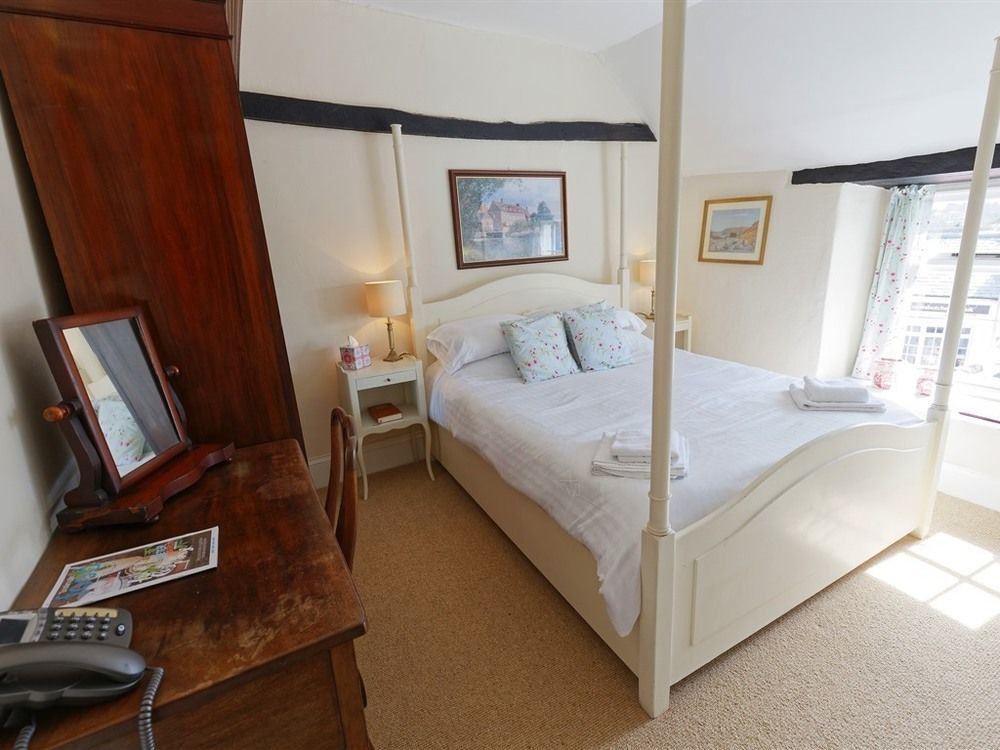 Rams Head Inn Dolton Экстерьер фото