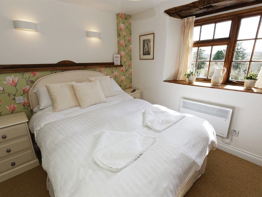Rams Head Inn Dolton Экстерьер фото