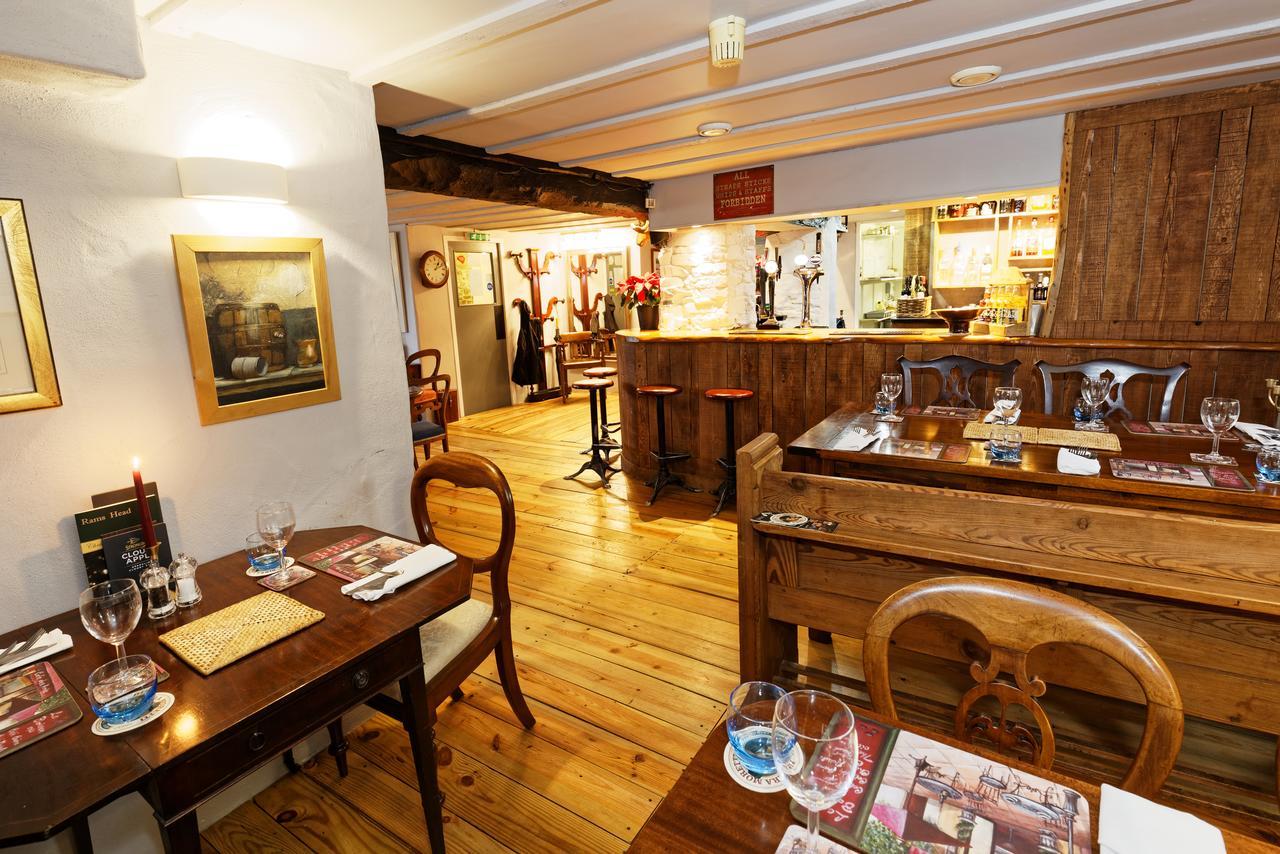 Rams Head Inn Dolton Экстерьер фото