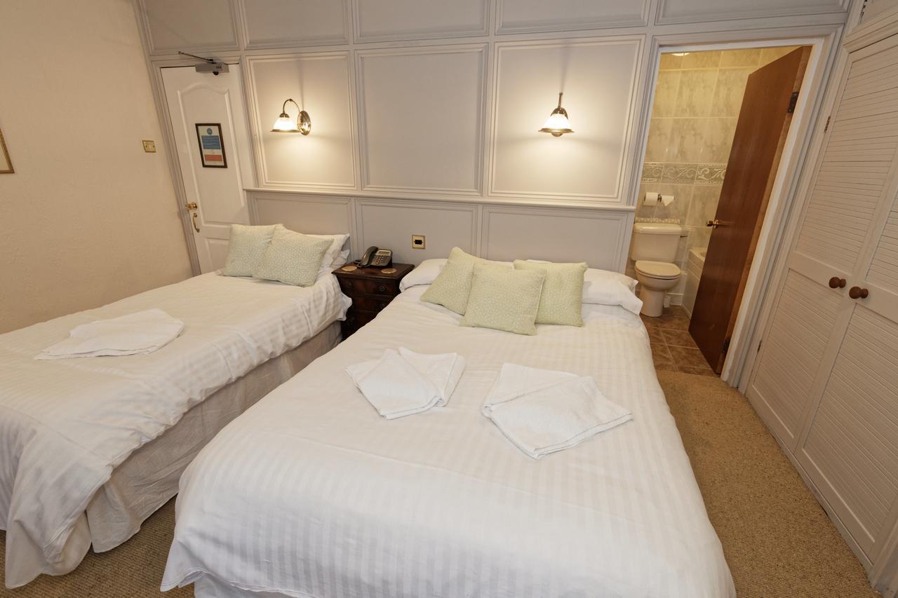 Rams Head Inn Dolton Экстерьер фото