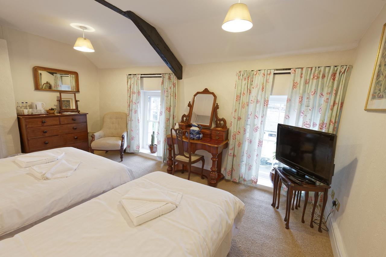 Rams Head Inn Dolton Экстерьер фото