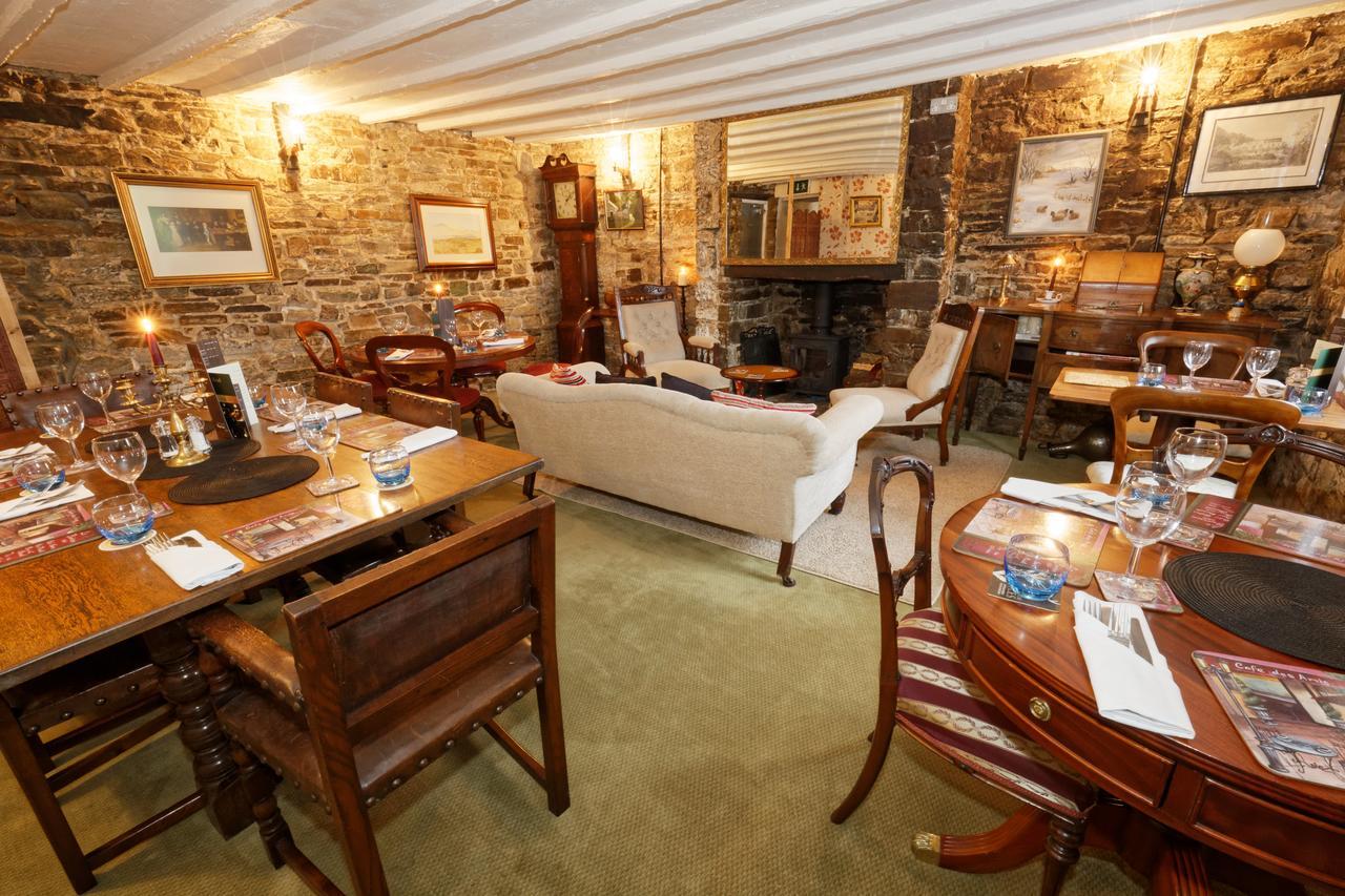 Rams Head Inn Dolton Экстерьер фото