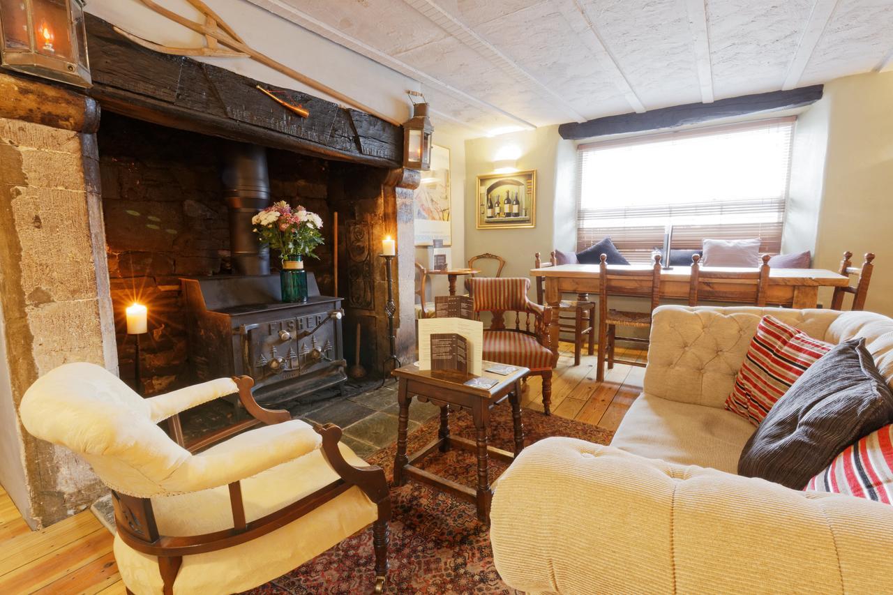 Rams Head Inn Dolton Экстерьер фото