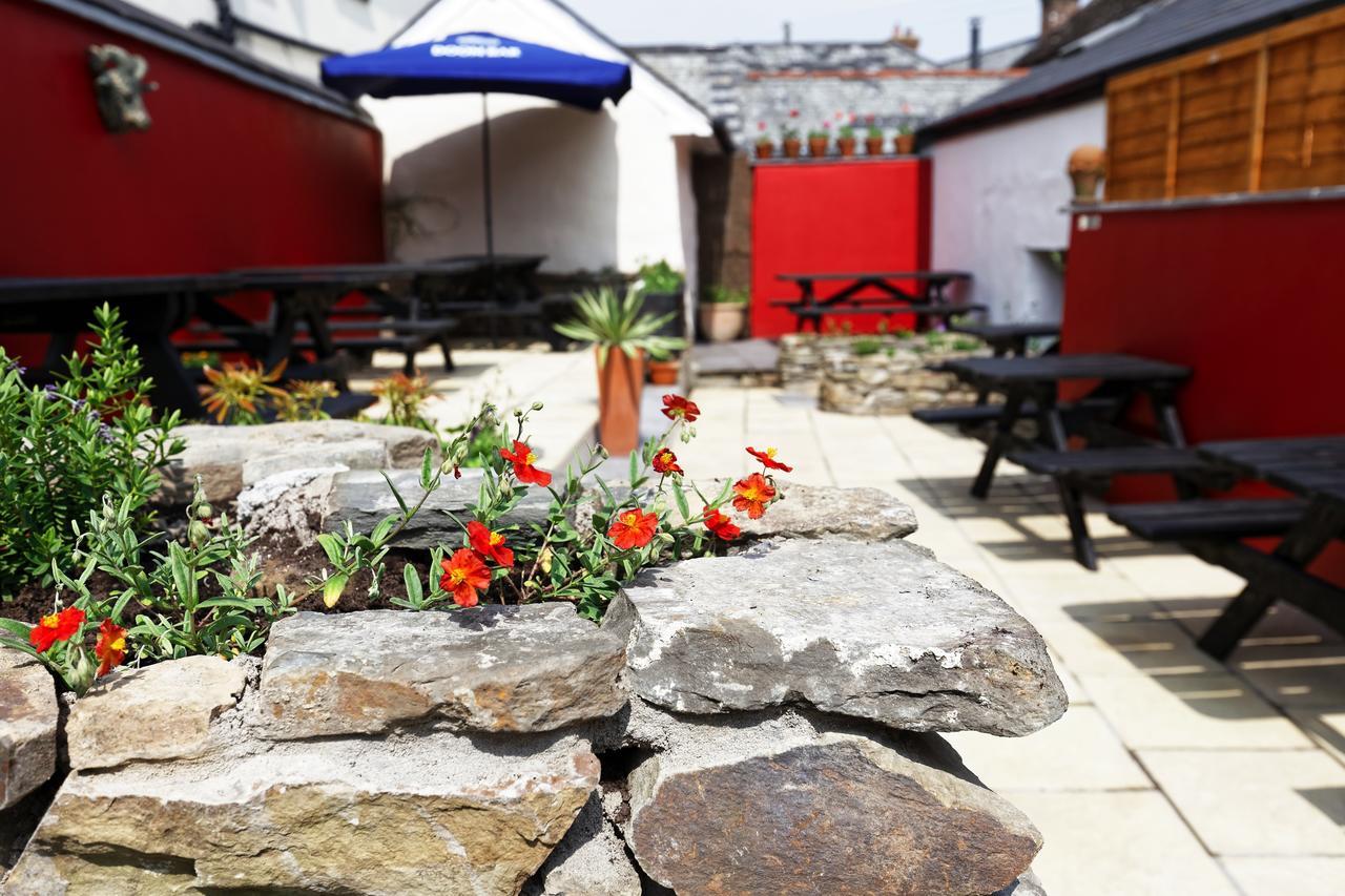Rams Head Inn Dolton Экстерьер фото