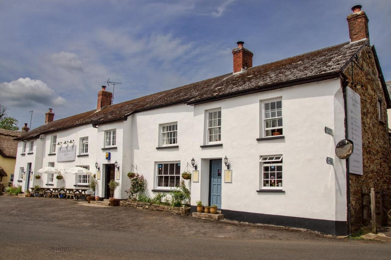 Rams Head Inn Dolton Экстерьер фото